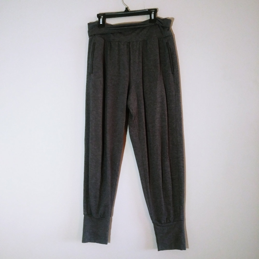 Aerie Woman Gray Sweatpants w/ pockets Medium
